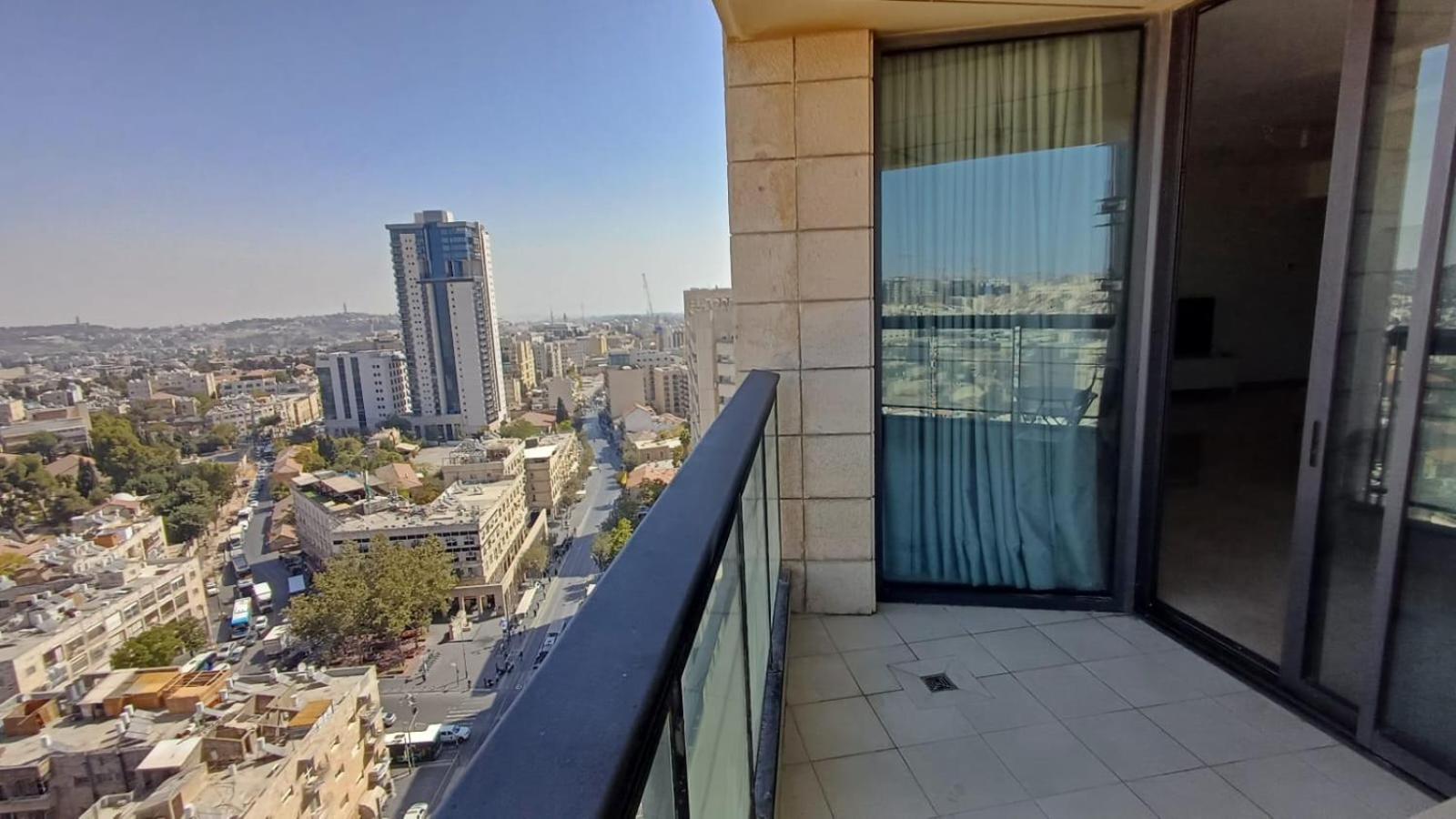 Jtower Royal Suites - Alefimmoed Jerusalem Exterior foto